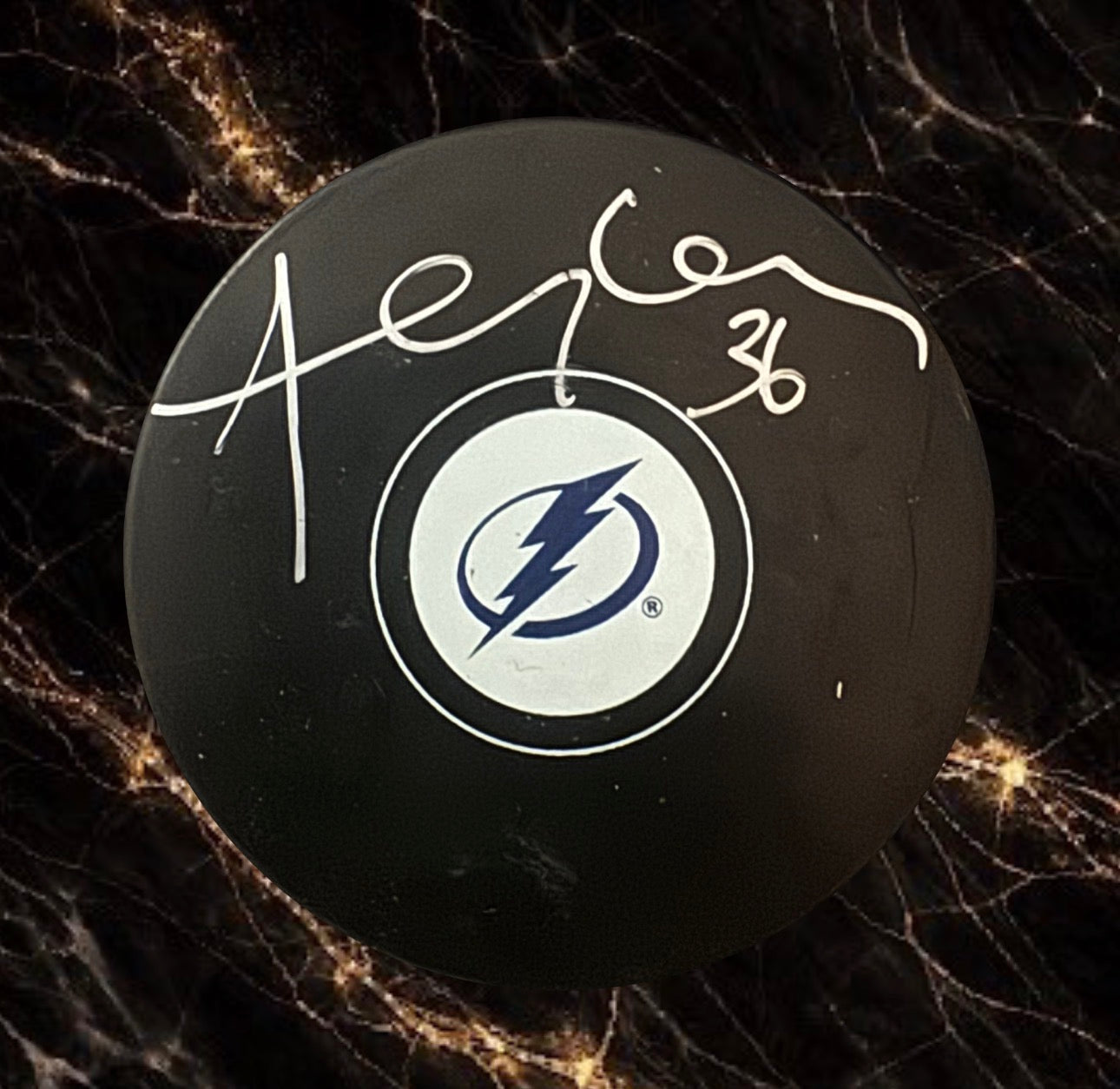 André Roy: Rondelle autographiée Lightning de Tampa Bay