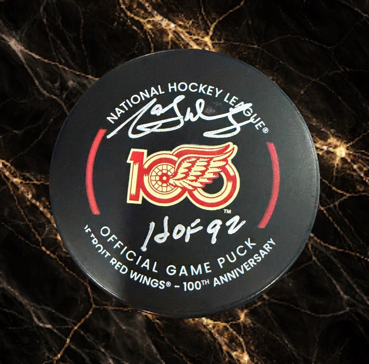 Marcel Dionne: Rondelle officielle de match Red Wings de Detroit