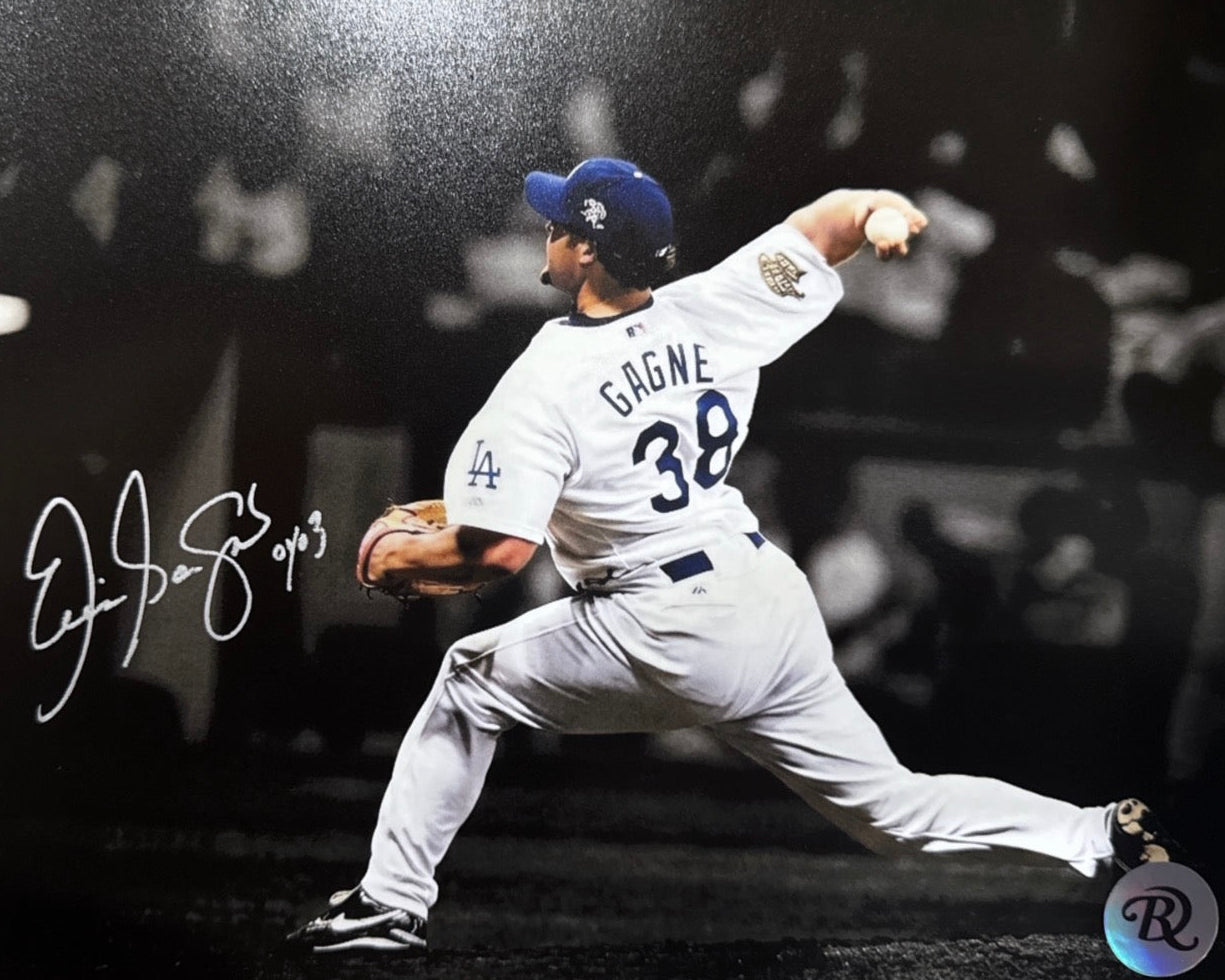 Éric Gagné: Photo autographié 8x10 Dodgers de Los Angeles spotlight avec CY03