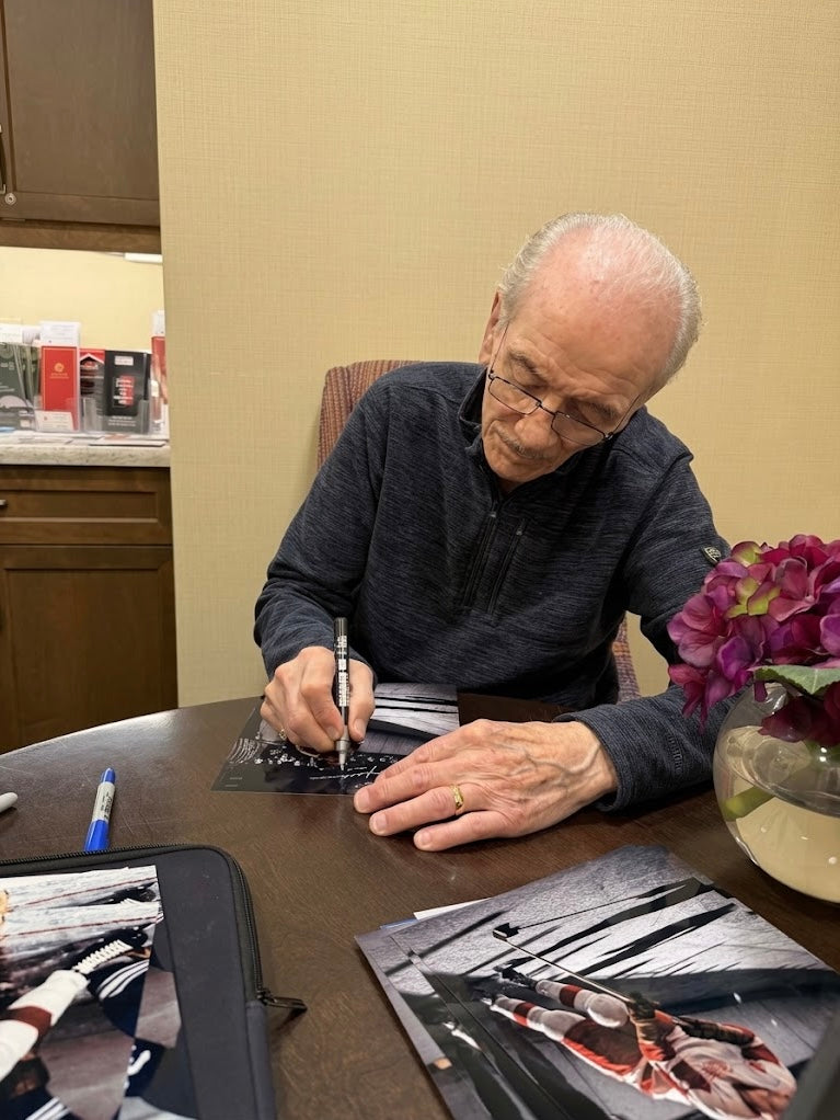 Norm Ullman: Photo autographiée 8x10 Red Wings de Detroit