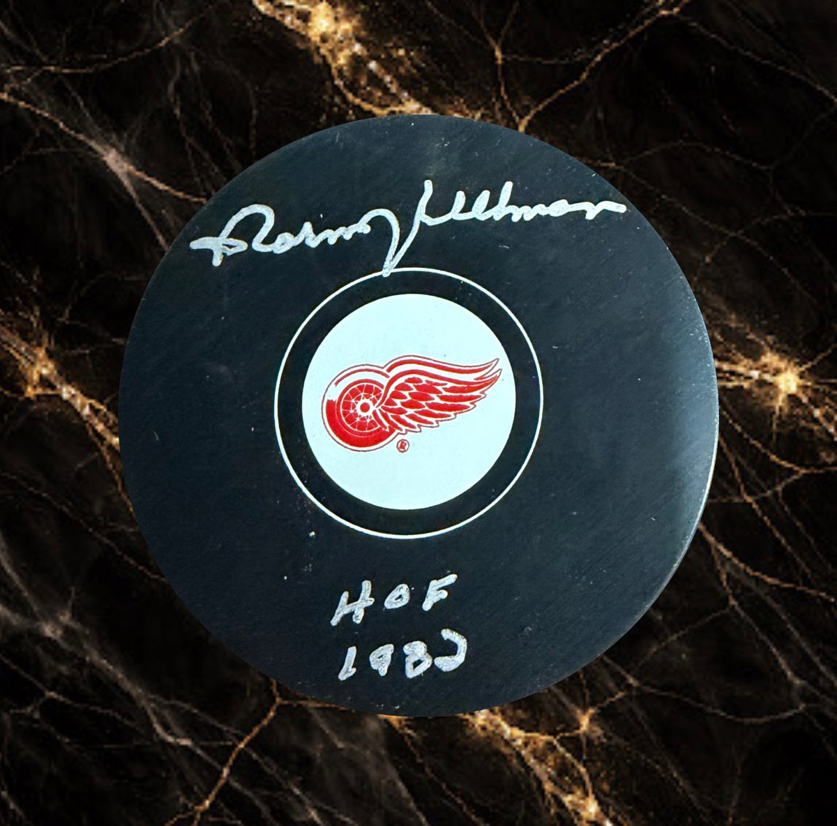 Norm Ullman: Autographed puck Detroit Red Wings