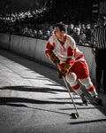 Norm Ullman pre-order: Autographed 8x10 photo of Detroit Red Wings Spotlight