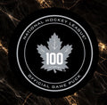 Norm Ullman précommande: Rondelle officielle de match Maple Leafs de Toronto centenaire autographiée