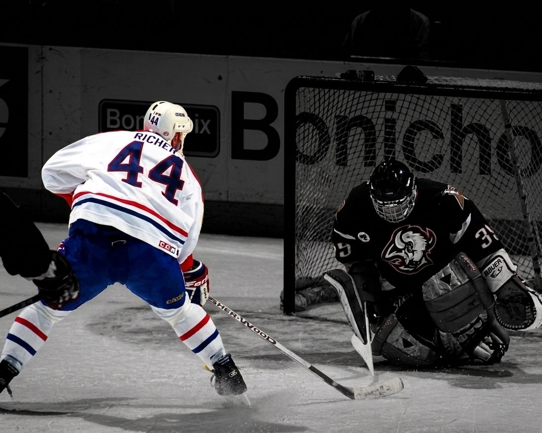 Stéphane Richer  pre-order: Autographed photo 8x10 of Montreal Canadiens Spotlight 